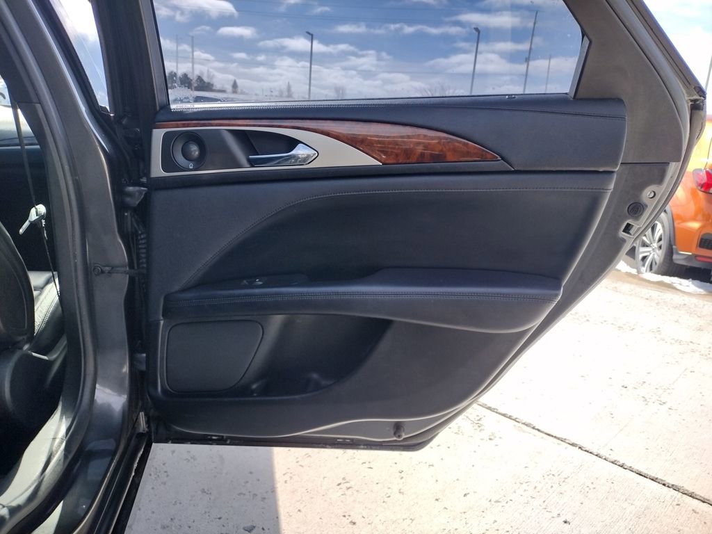 Used 2018 Lincoln MKZ Reserve image 20