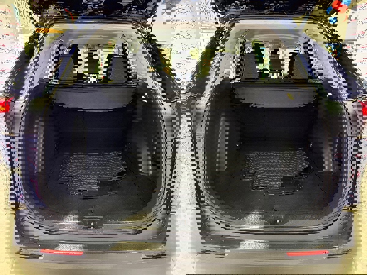 Used 2022 Toyota RAV4 XLE image 41