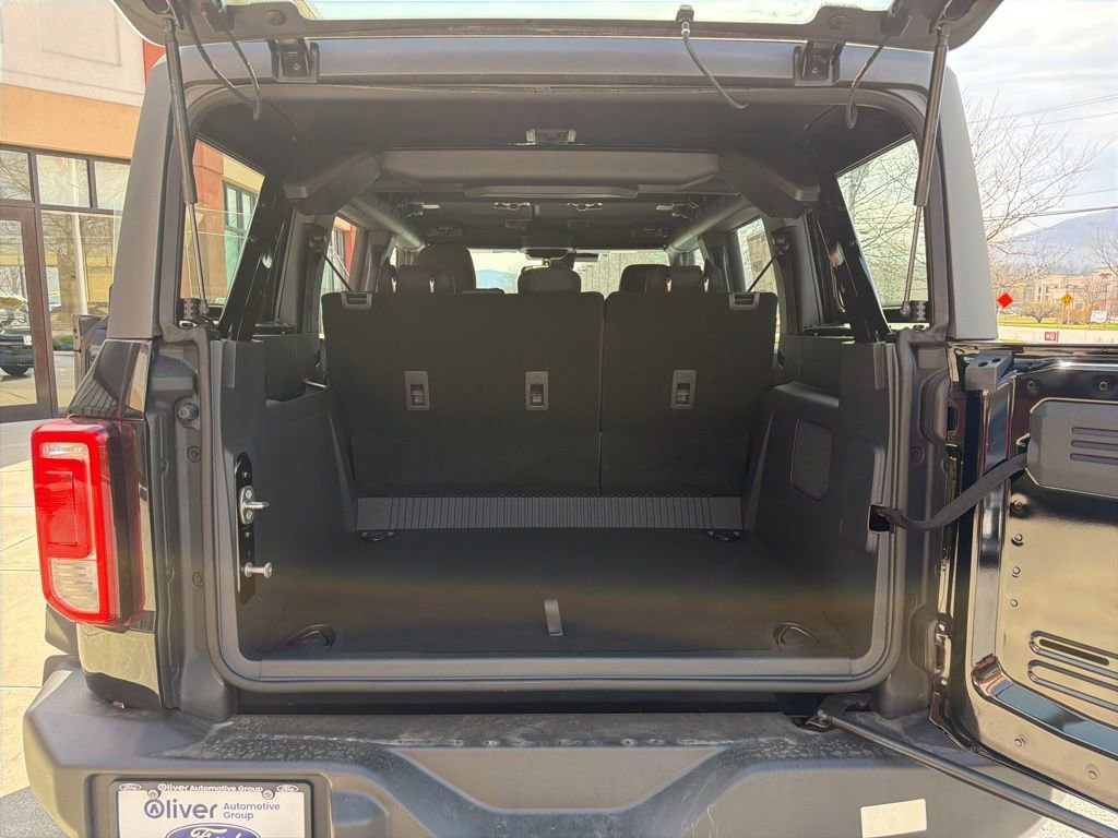 New 2026 Ford Bronco 4-Door w/ Sasquatch Package AWD/4WD image 17