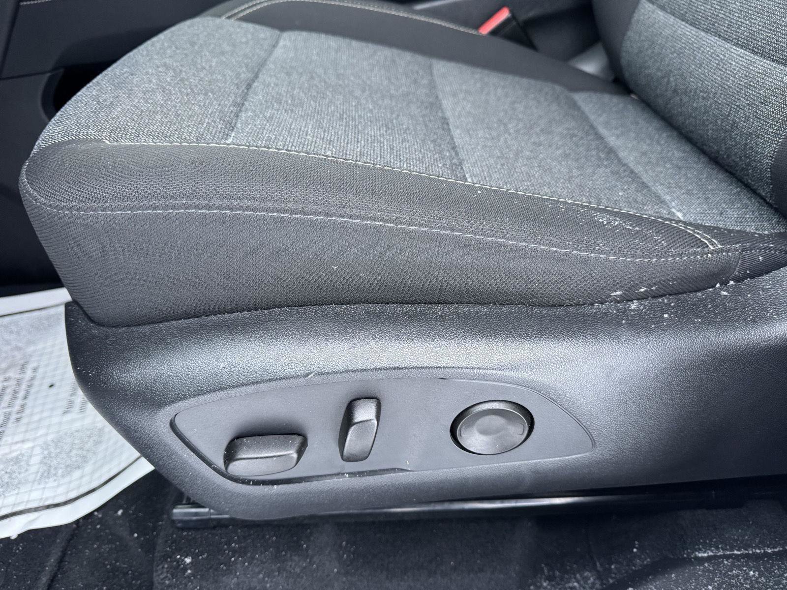 Used 2025 GMC Acadia Elevation image 19