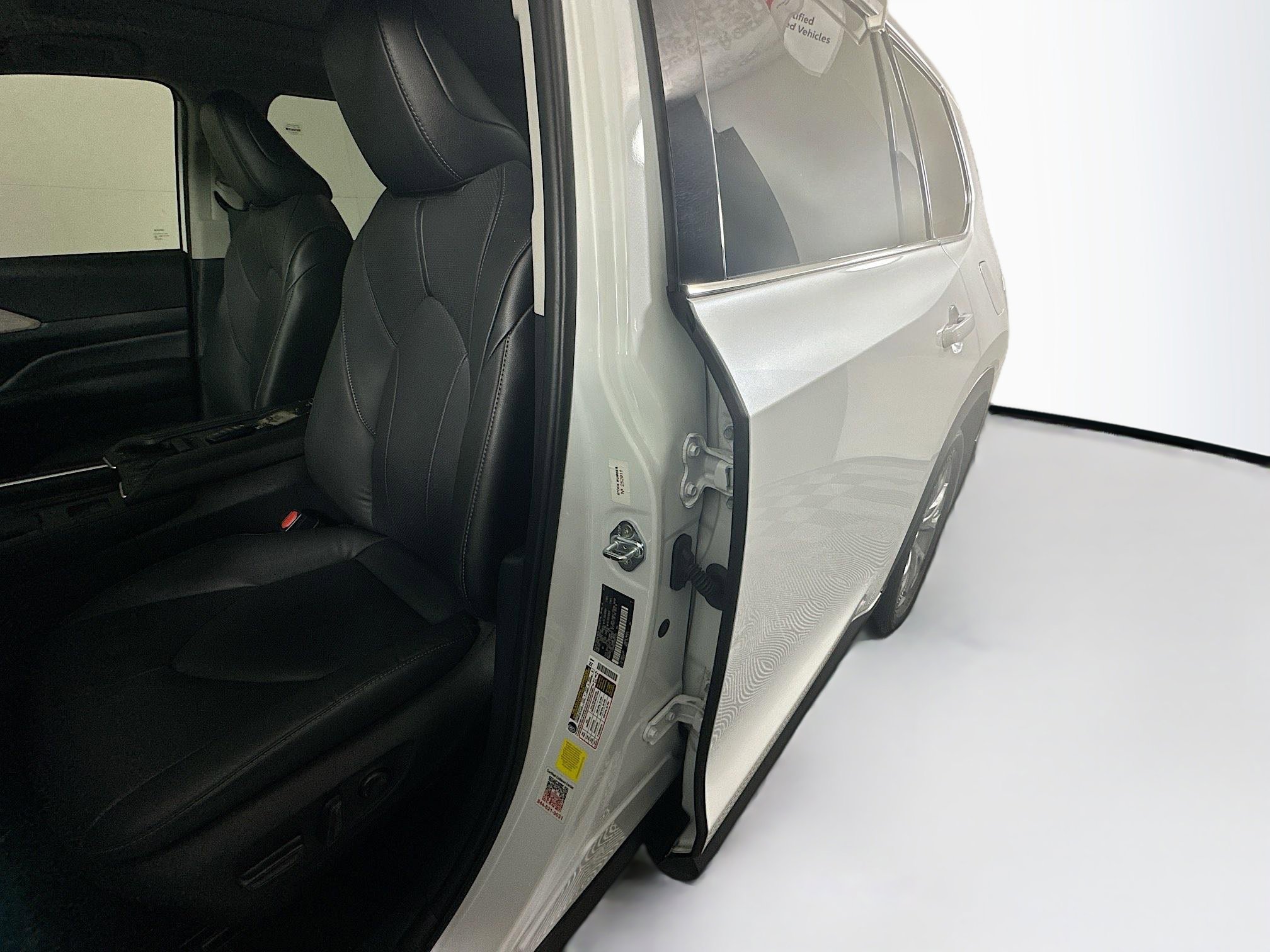 Used 2025 Toyota Grand Highlander AWD image 12