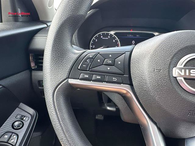 Used 2024 Nissan Sentra SV FWD image 22