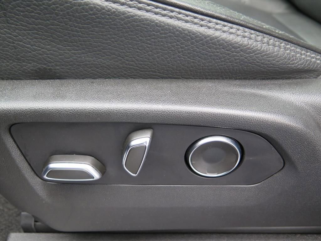 Used 2021 GMC Yukon Denali image 12