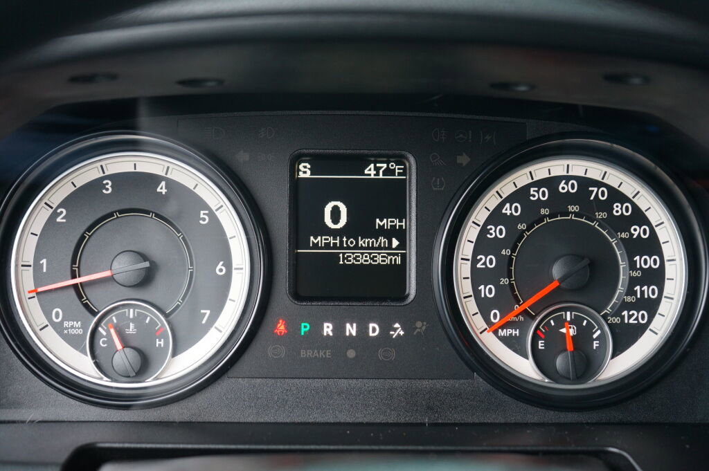 Used 2016 RAM 1500 Classic SLT AWD/4WD image 17