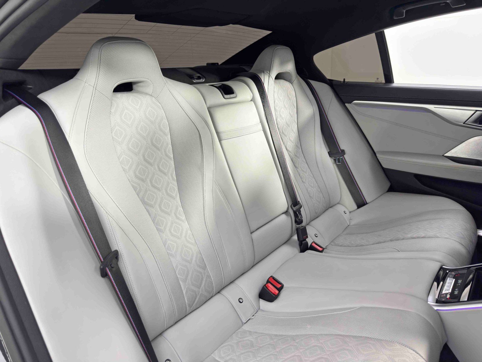 Used 2025 BMW M8 Competition w/ M Carbon Exterior Package AWD/4WD image 43