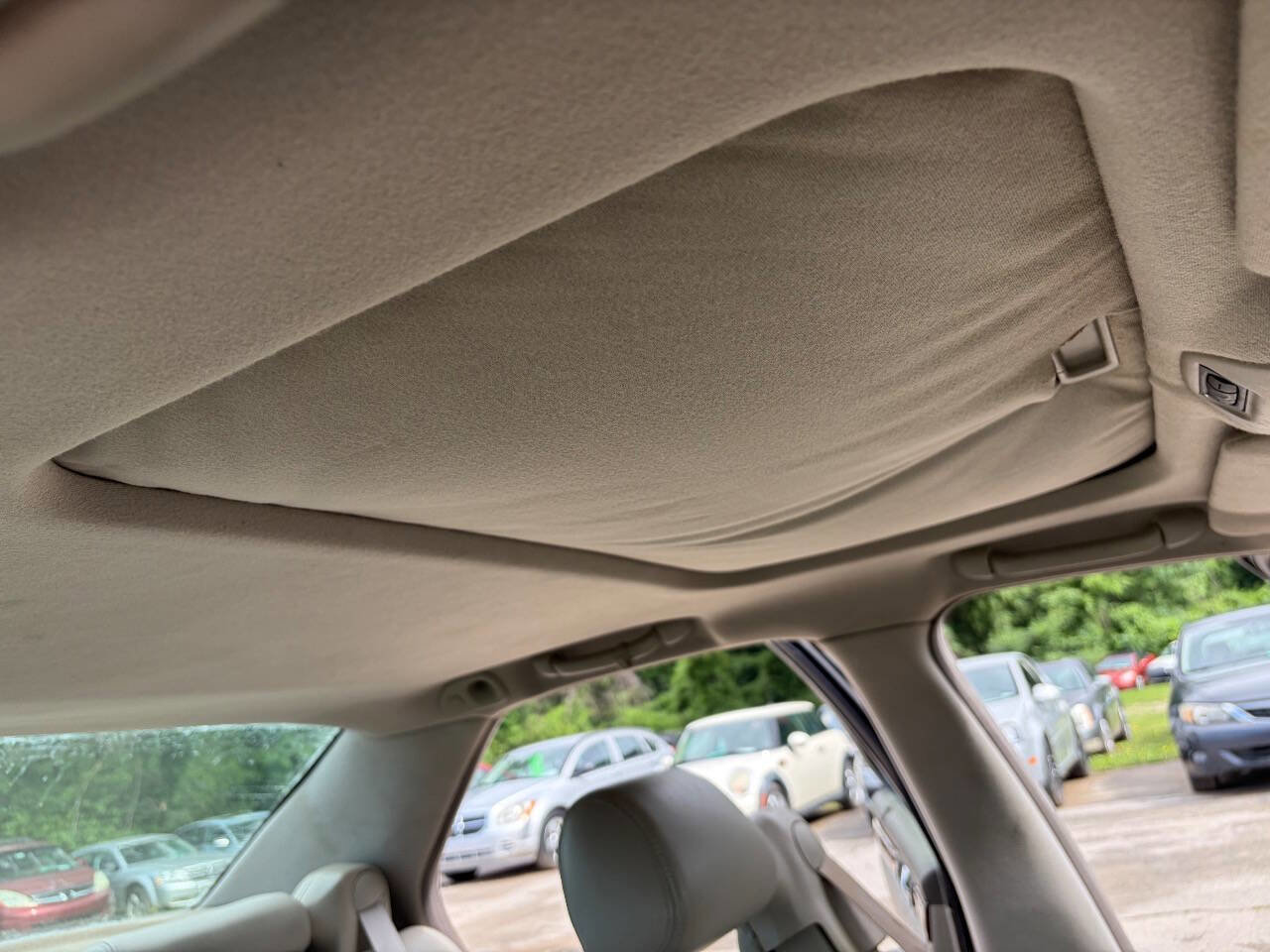 Used 1998 Cadillac Seville STS w/ Heated Seats Pkg FWD image 17
