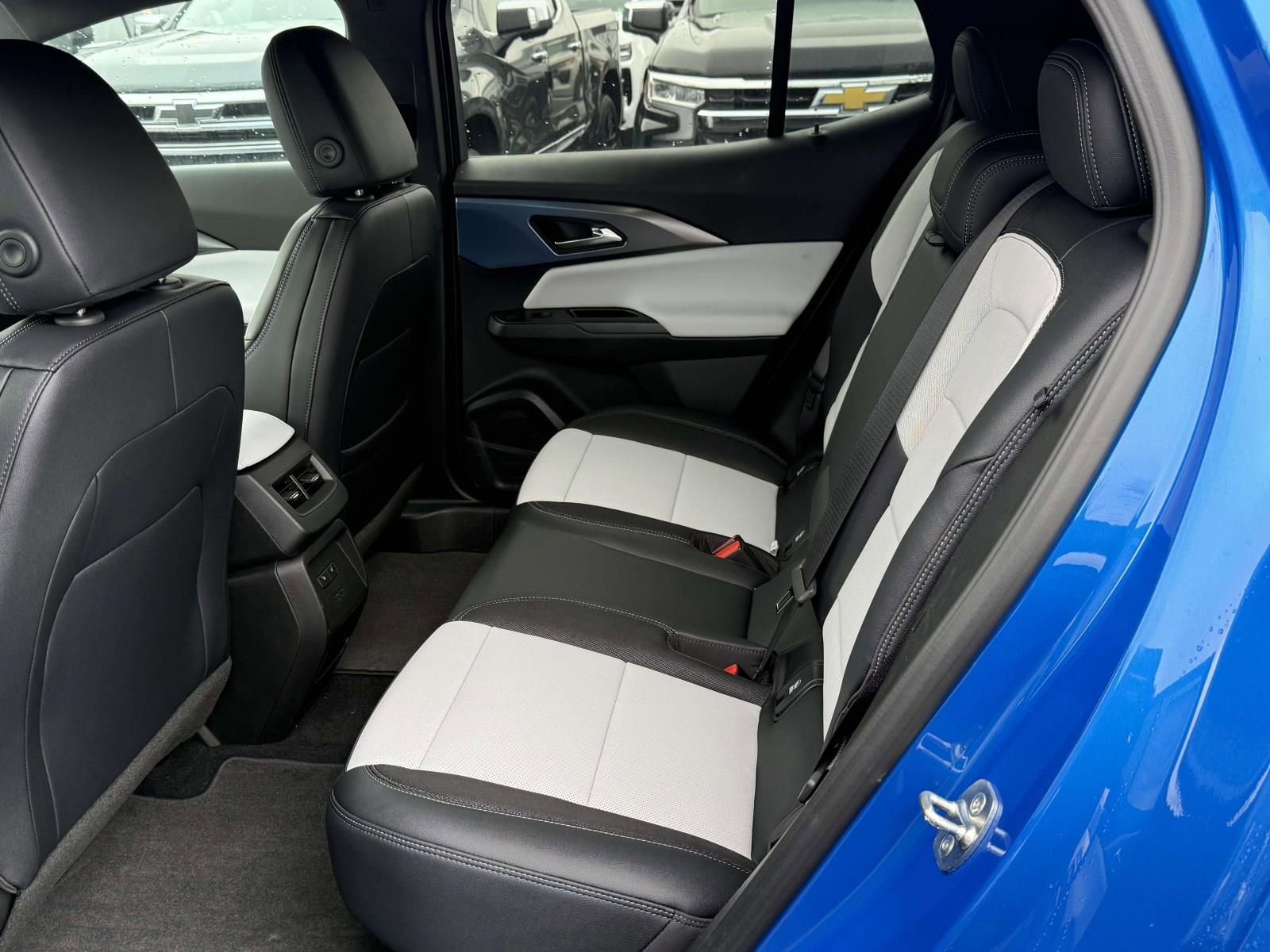 New 2026 Chevrolet Equinox EV LT w/ Convenience Package II image 21