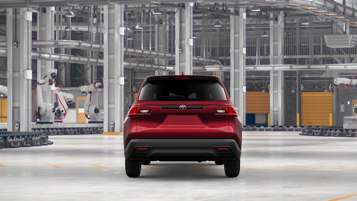 New 2026 Toyota Grand Highlander XLE FWD image 8
