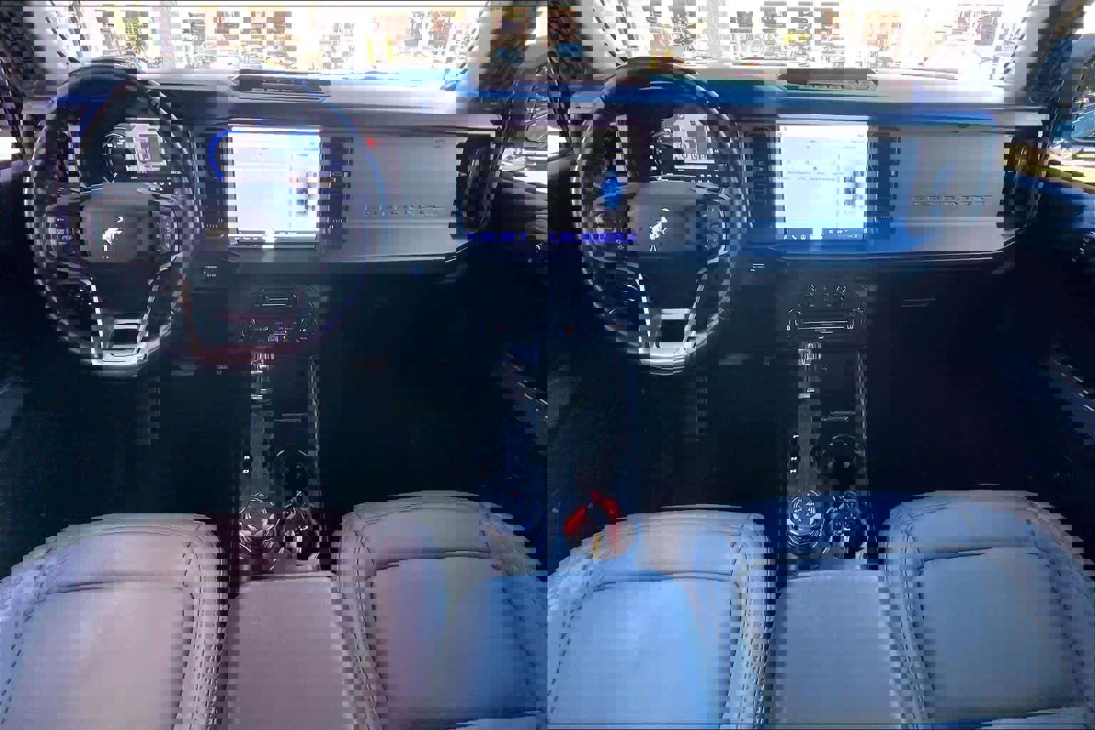 Used 2023 Ford Bronco Outer Banks w/ Sasquatch Package image 15