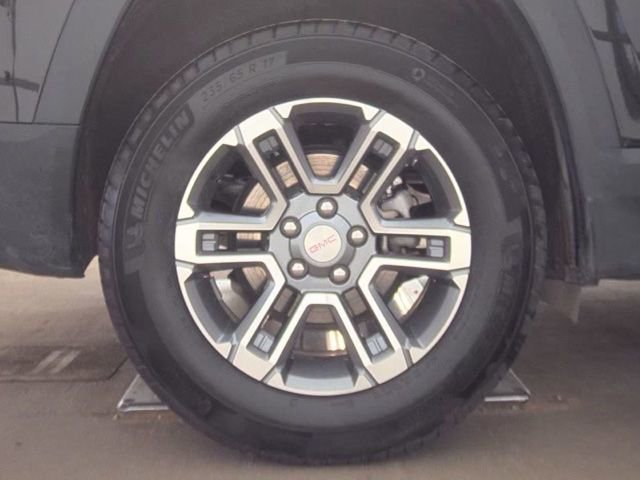 Used 2025 GMC Terrain Elevation AWD/4WD image 23