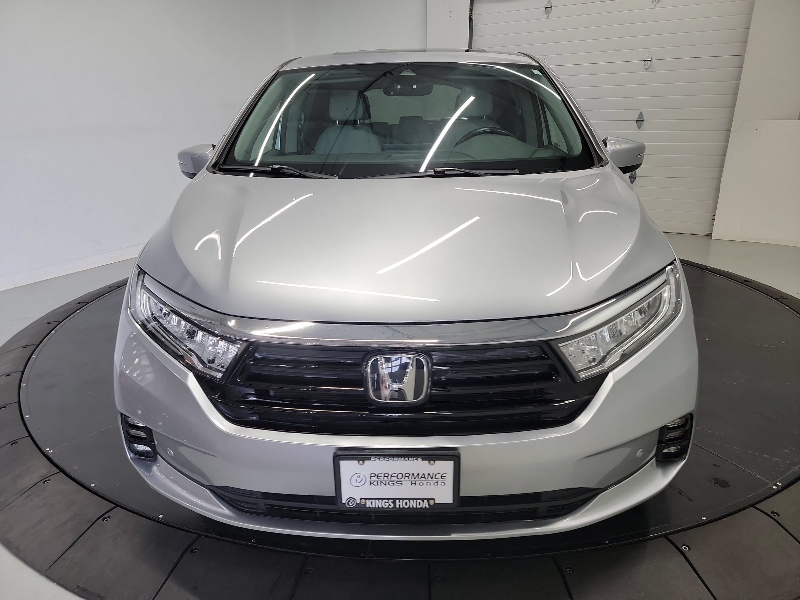 Certified 2023 Honda Odyssey Touring image 2