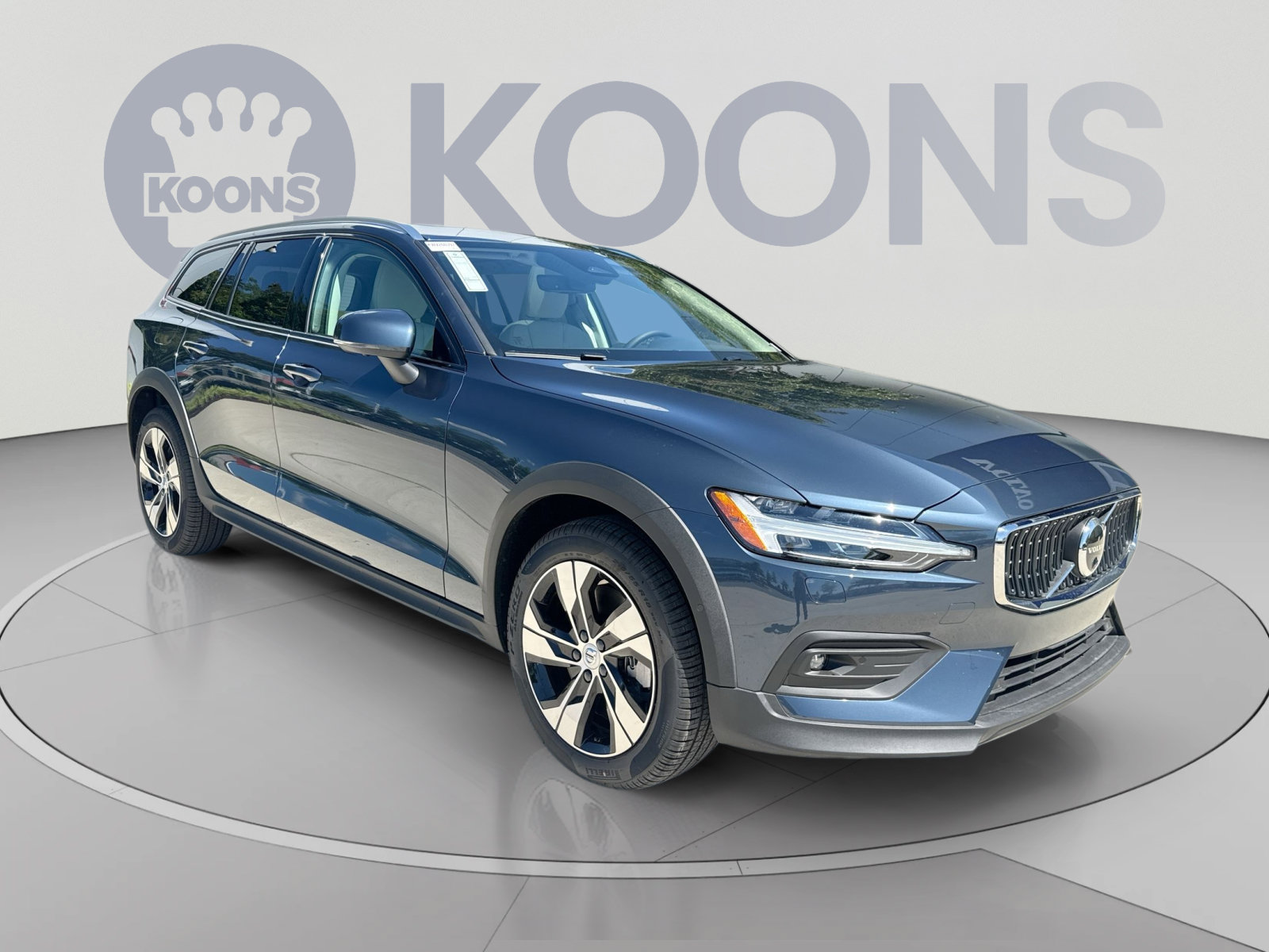 New 2026 Volvo V60 B5 Cross Country Plus w/ Climate Package AWD/4WD image 10