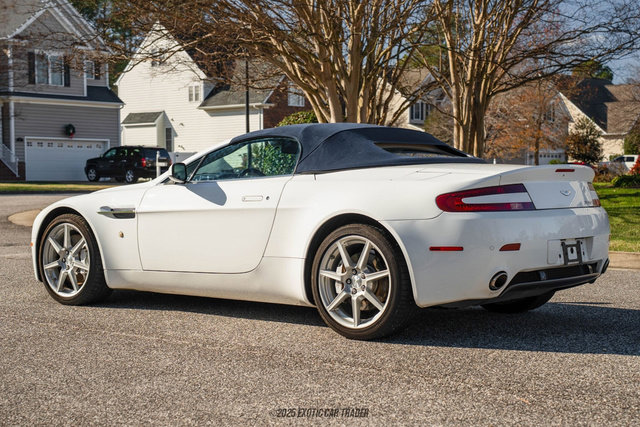 Used 2008 Aston Martin V8 Vantage Roadster 6-Speed image 18