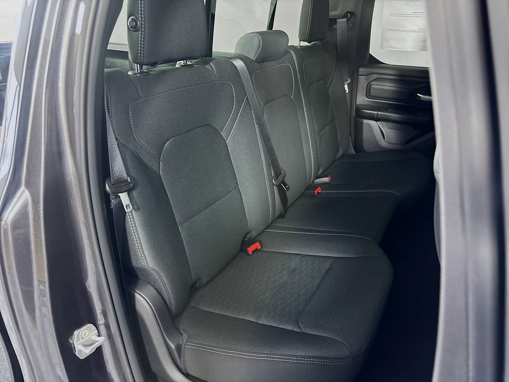 New 2026 RAM 1500 Express AWD/4WD image 17