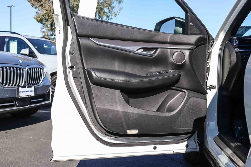 Used 2022 INFINITI QX50 Luxe w/ Appearance Package image 24