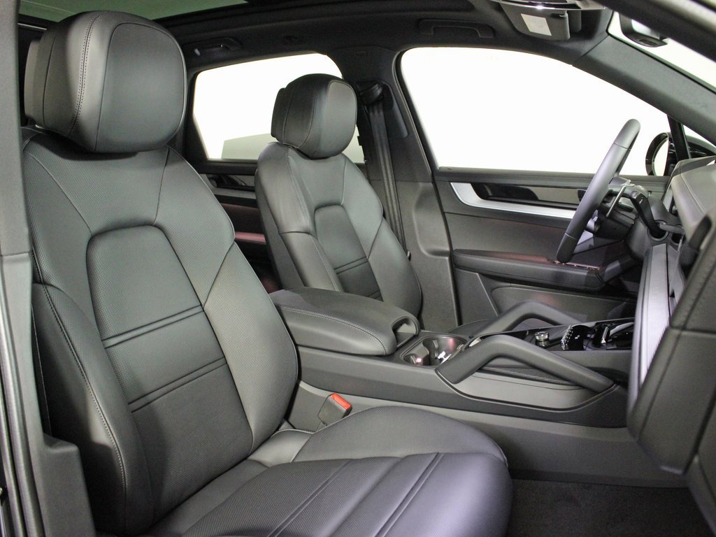 New 2026 Porsche Cayenne image 39