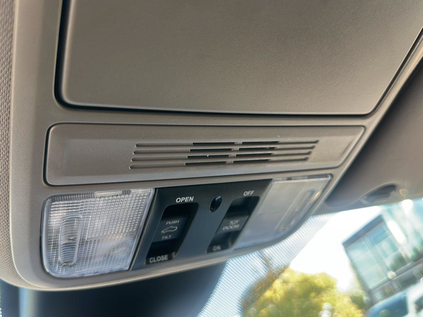 Used 2022 Honda Odyssey EX-L image 32