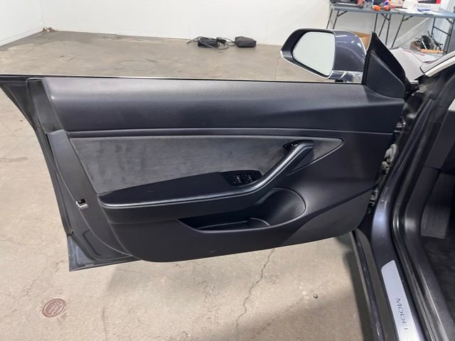 Used 2019 Tesla Model 3 image 24