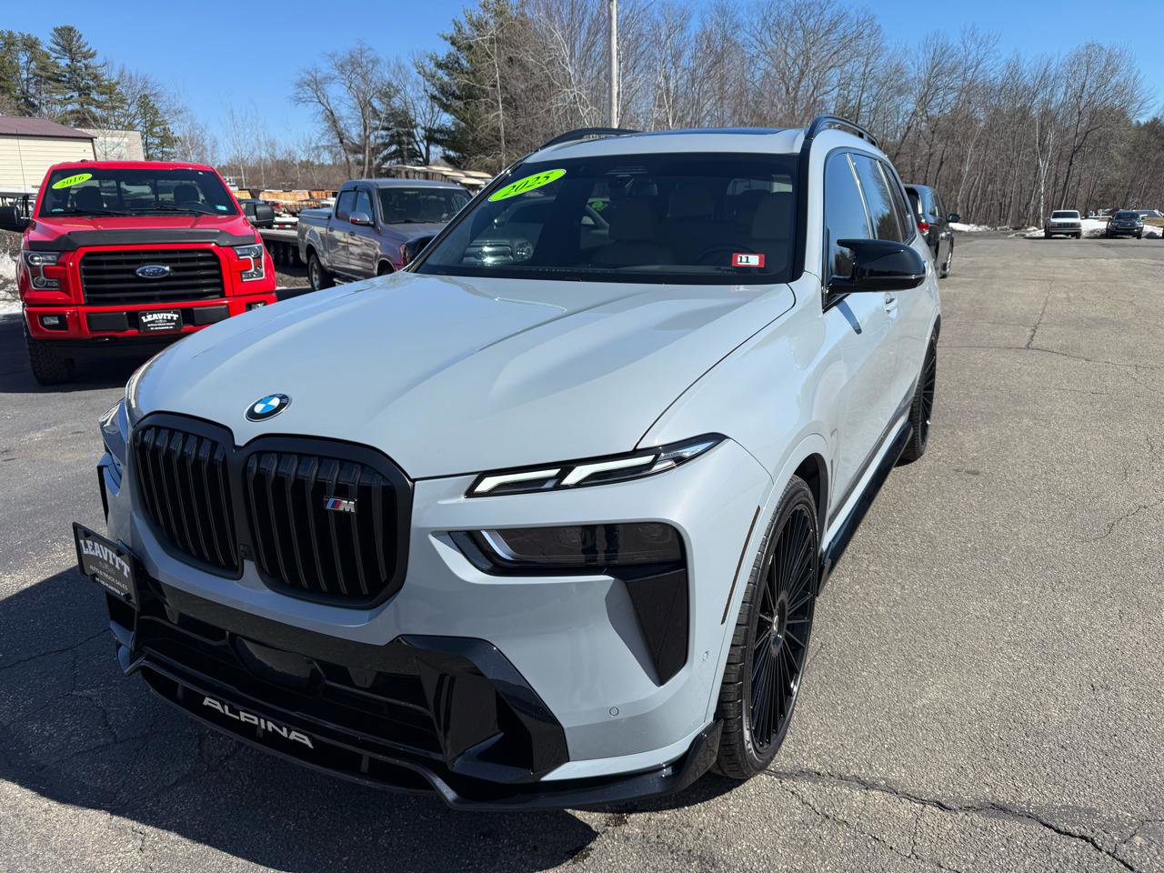 Used 2025 BMW X7 M60i image 2