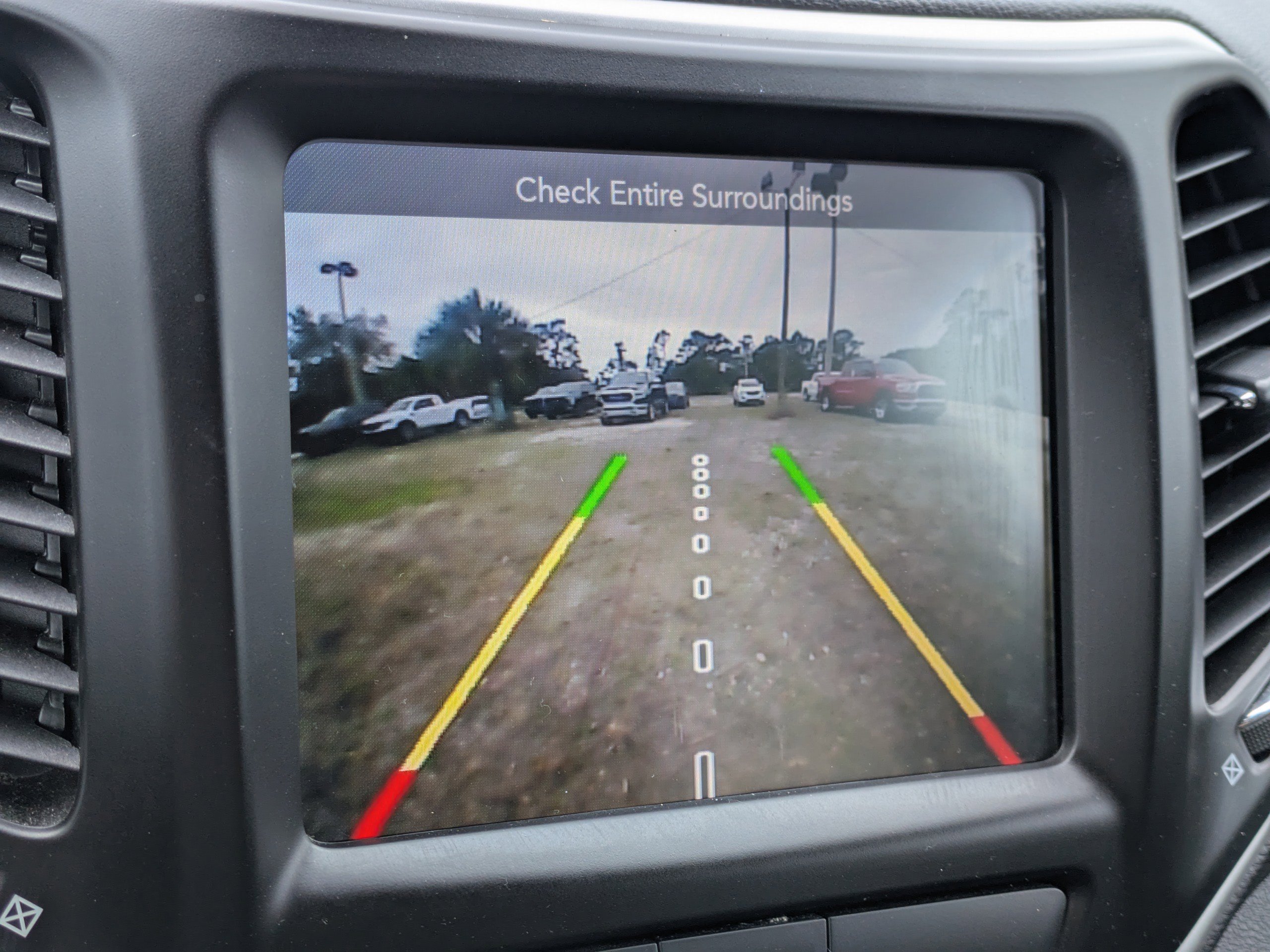 Certified 2018 Jeep Cherokee Latitude Plus image 25