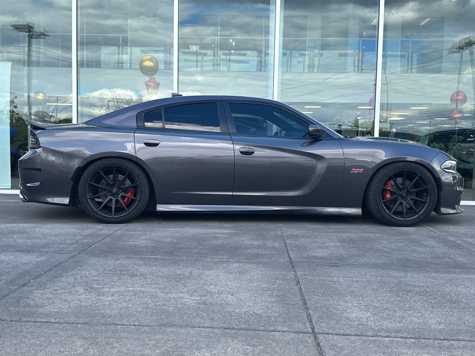 Used 2017 Dodge Charger R/T Scat Pack RWD image 2