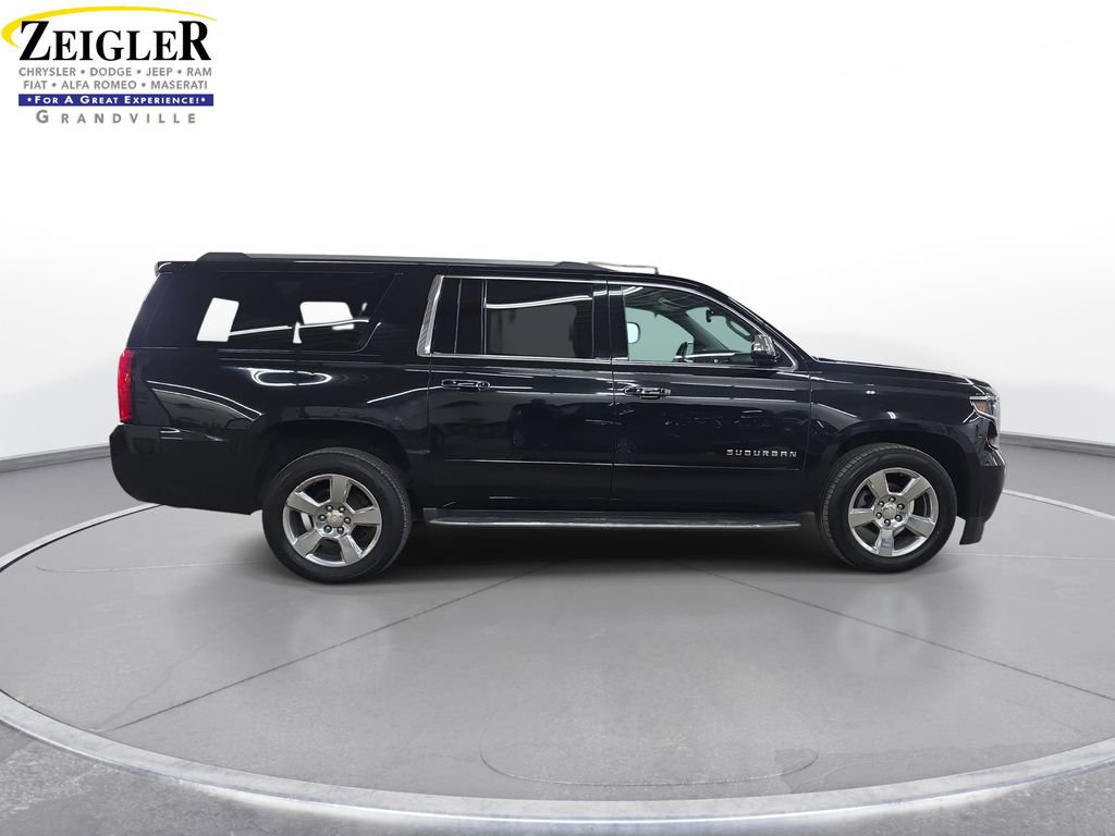 Used 2017 Chevrolet Suburban Premier AWD/4WD image 4