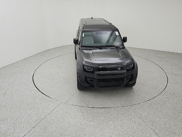 New 2026 Land Rover Defender 130 V8 AWD/4WD image 14