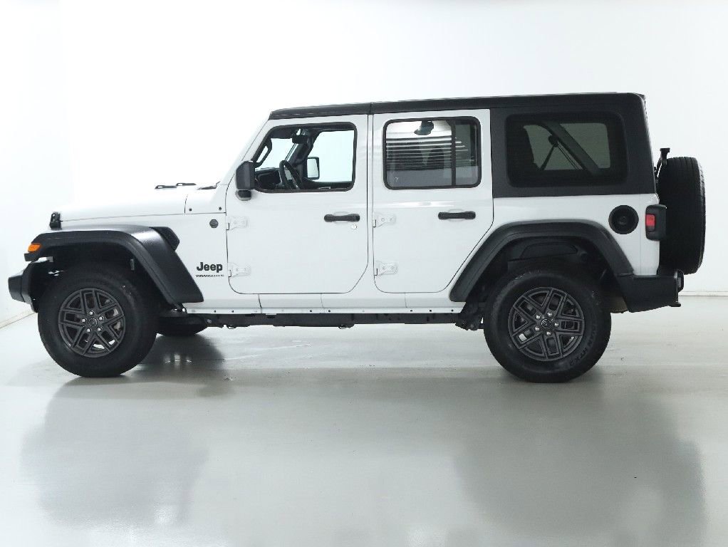 Used 2025 Jeep Wrangler Sport S image 39