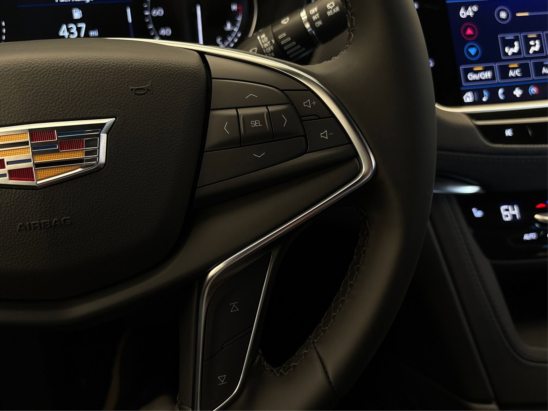 New 2026 Cadillac XT5 Luxury image 29