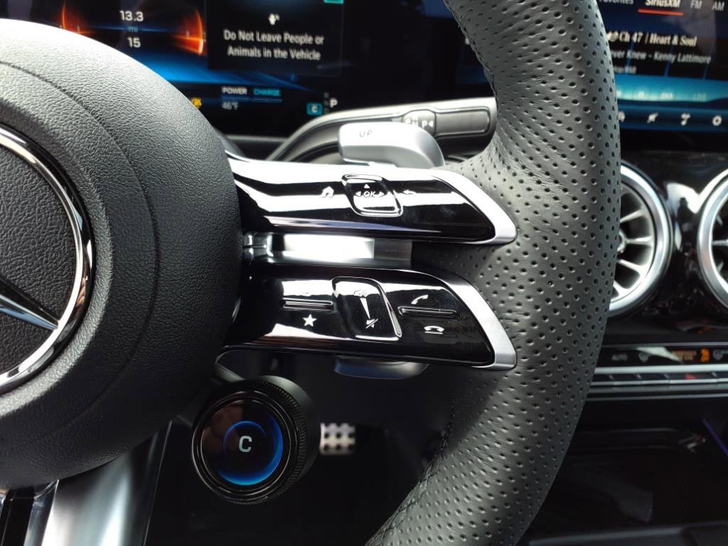 Used 2024 Mercedes-Benz GLB 35 AMG 4MATIC image 16