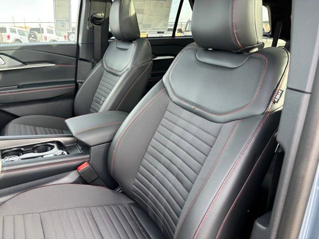 New 2026 Ford Explorer ST-Line w/ ST-Line Street Pack image 11