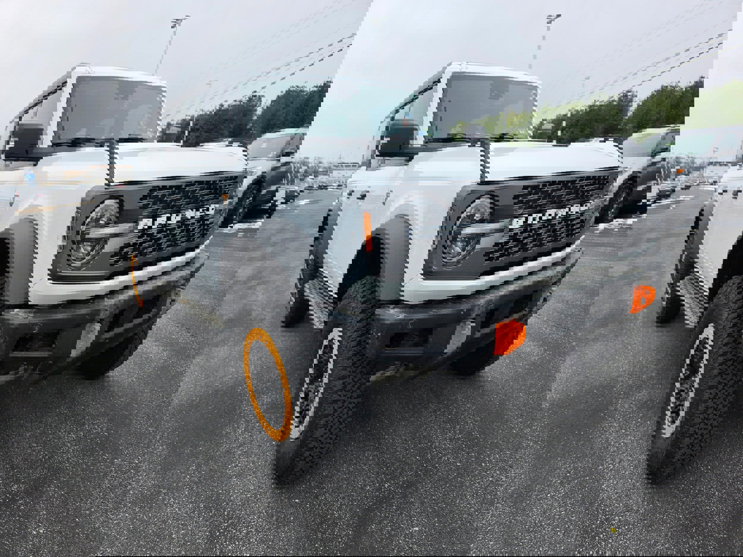 Used 2023 Ford Bronco Badlands image 6