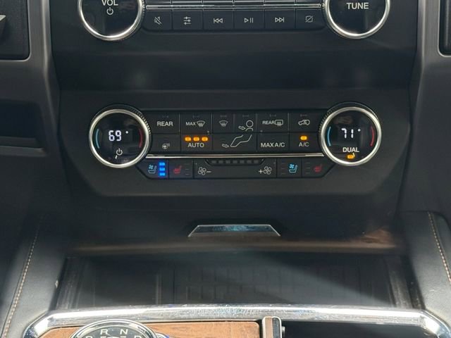 Used 2019 Ford Expedition Max Platinum AWD/4WD image 4