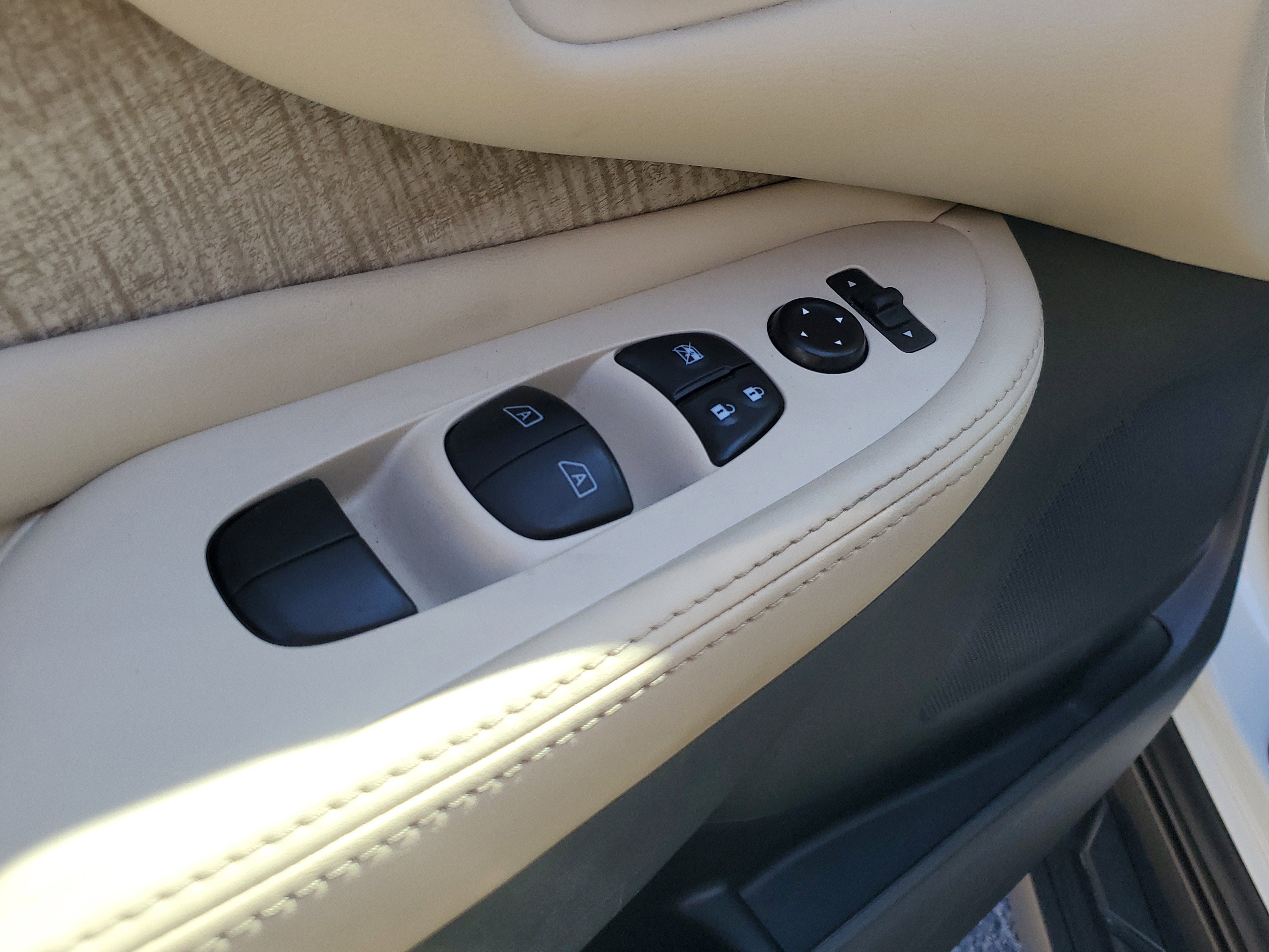 Certified 2023 Nissan Murano SV image 18