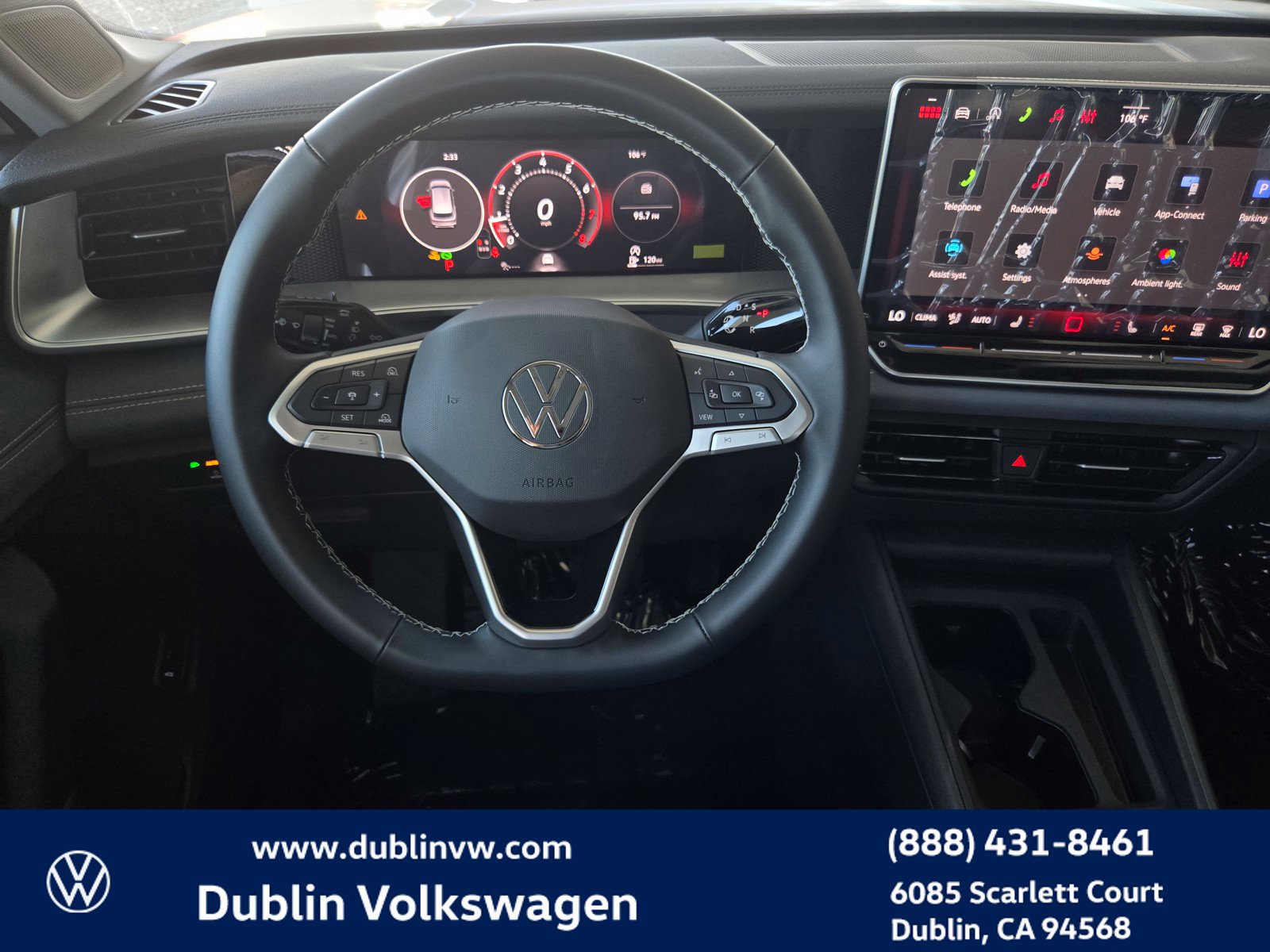 New 2026 Volkswagen Tiguan SE FWD image 11