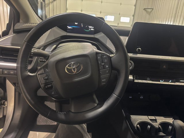 Used 2024 Toyota Prius LE image 16