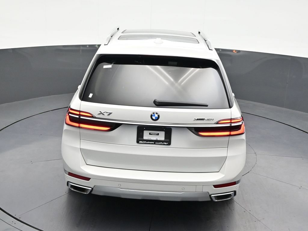 Used 2024 BMW X7 xDrive40i w/ Premium Package image 19