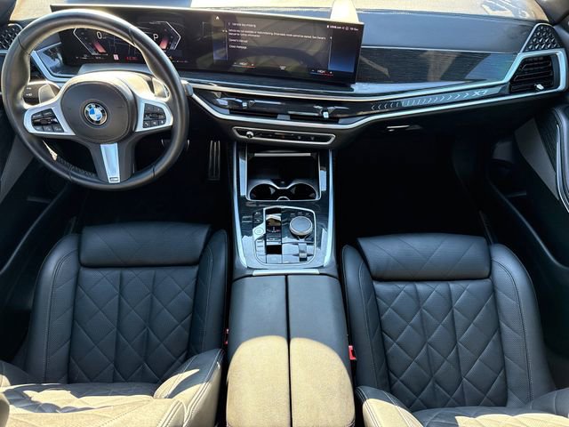 Used 2023 BMW X7 xDrive40i w/ M Sport Package image 13