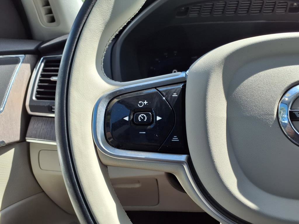 Used 2023 Volvo XC90 B6 Core w/ Protection Package Premier image 27