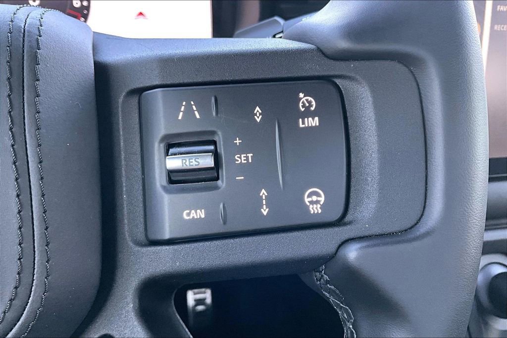 Used 2025 Land Rover Defender 130 X image 21