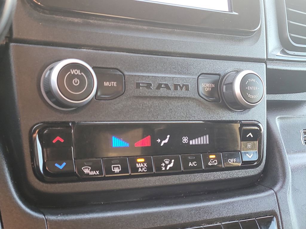 Used 2024 RAM ProMaster 2500 w/ Convenience Group image 21