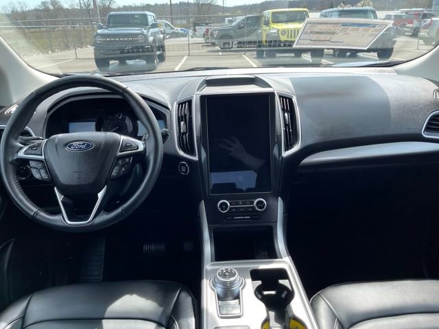 Used 2024 Ford Edge SEL image 13