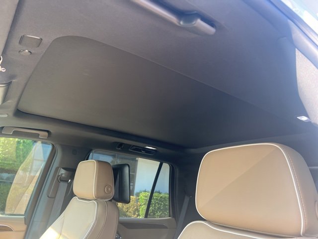 Used 2024 Chevrolet Tahoe Premier w/ Advanced Technology Package image 10