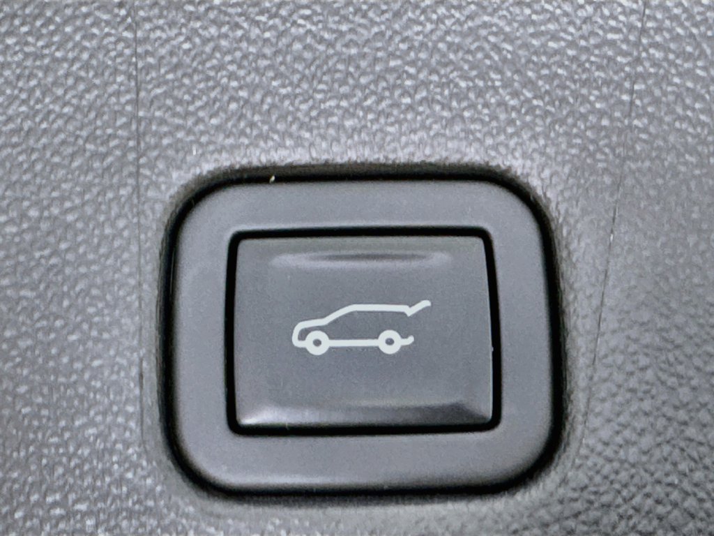 Used 2021 Chevrolet Blazer LT FWD image 33