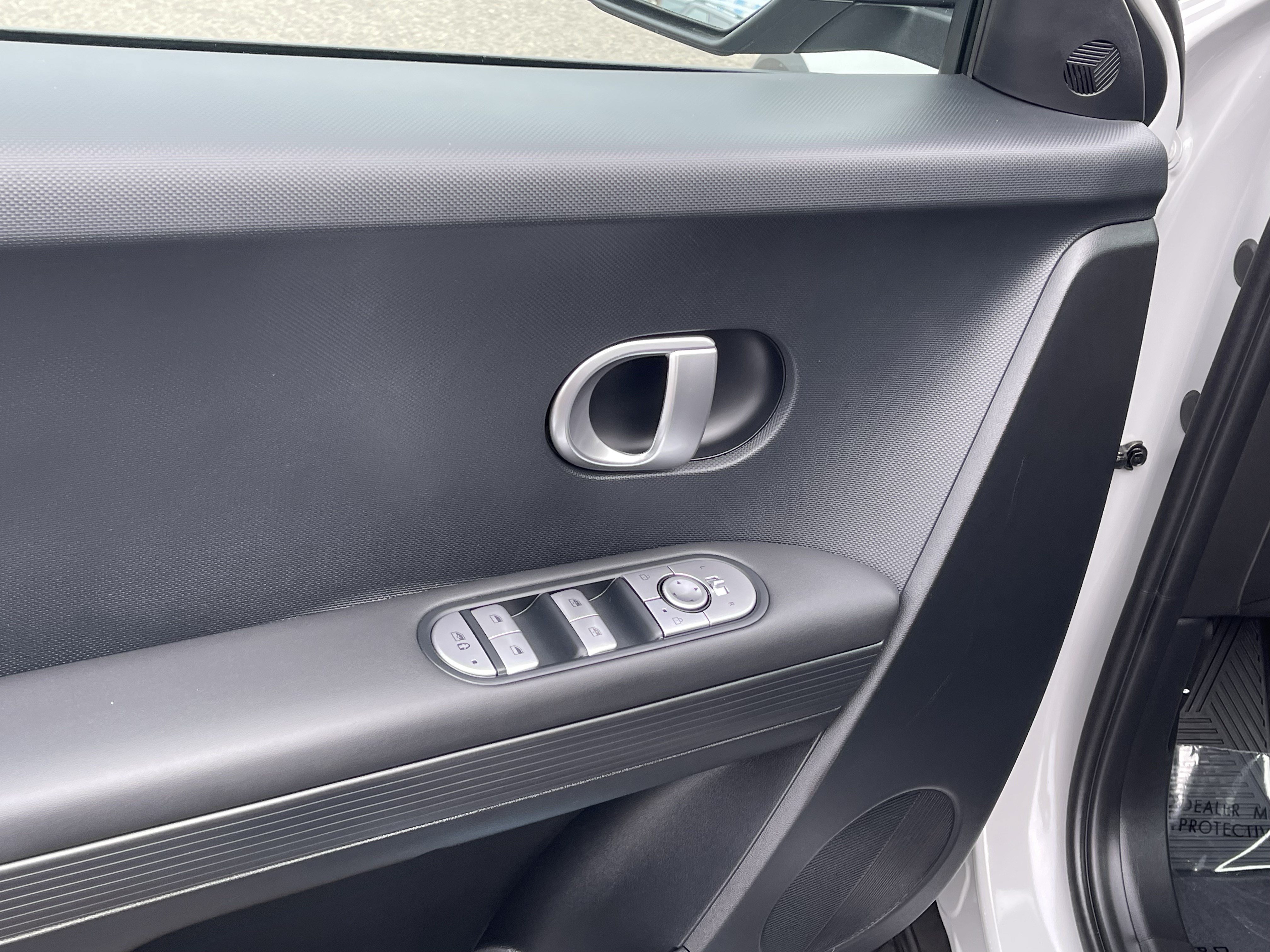 Certified 2024 Hyundai Ioniq 5 SEL RWD image 17