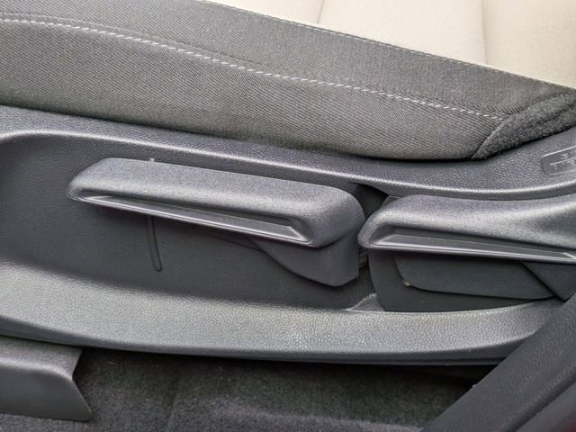 Used 2025 Honda CR-V LX image 20