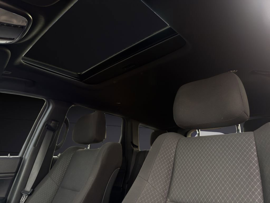 Used 2021 Jeep Grand Cherokee Laredo image 20