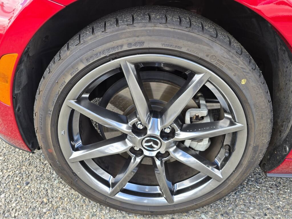 Used 2016 MAZDA MX-5 Miata Grand Touring RWD image 9