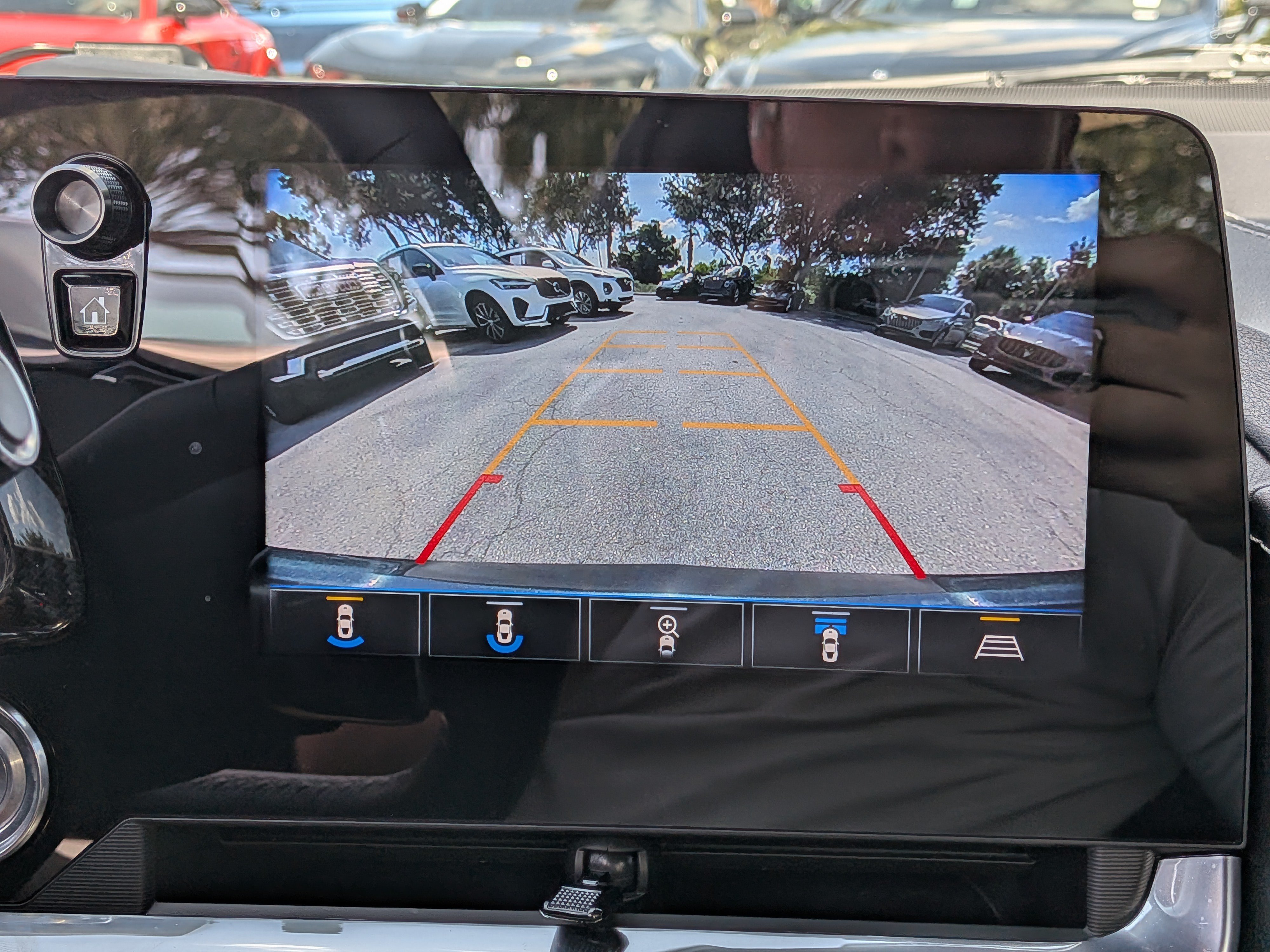 Used 2020 Chevrolet Corvette Stingray Preferred Conv w/ 2LT Preferred Equipment Group RWD image 31