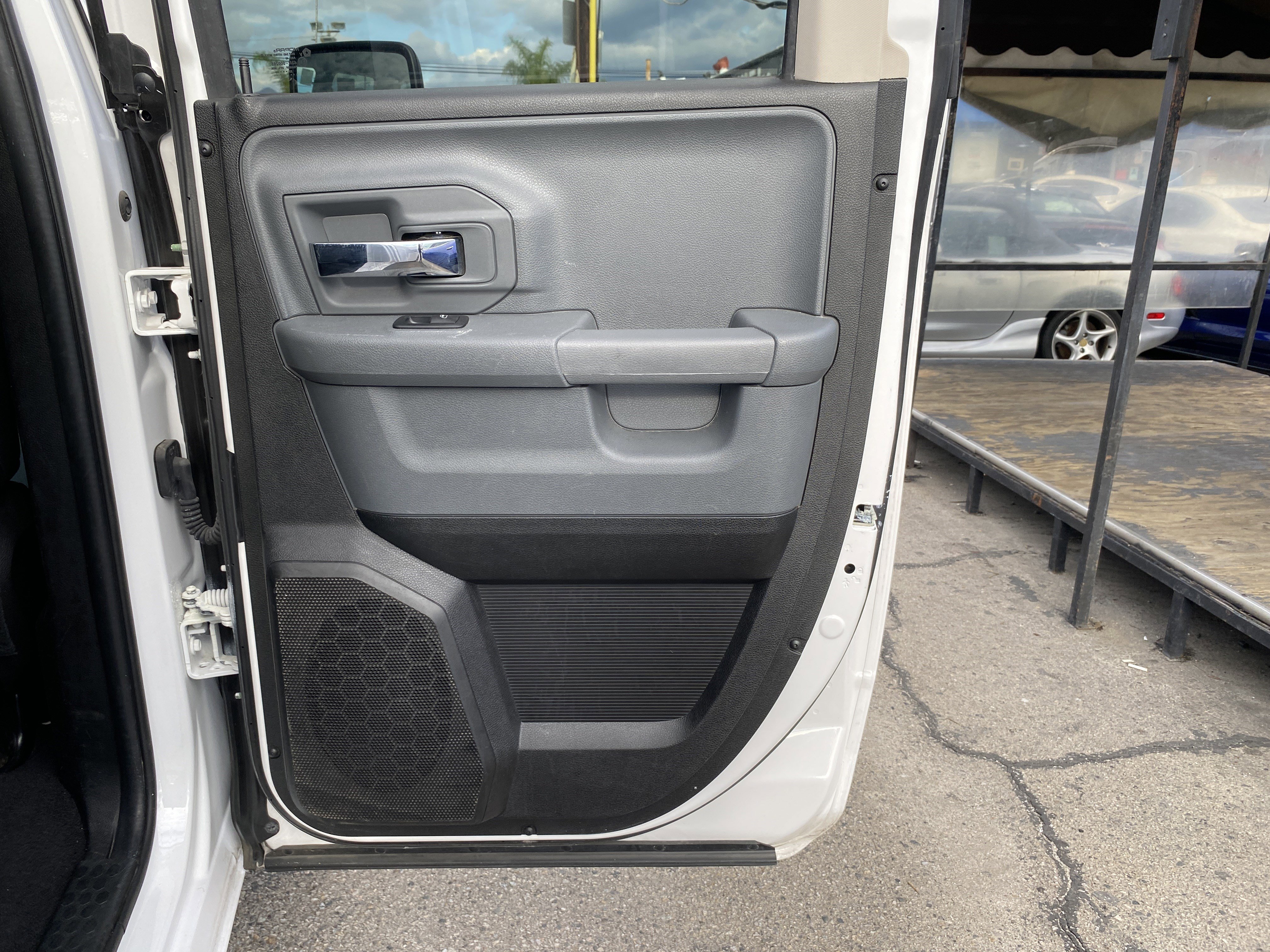 Used 2024 RAM 1500 Classic SLT image 23
